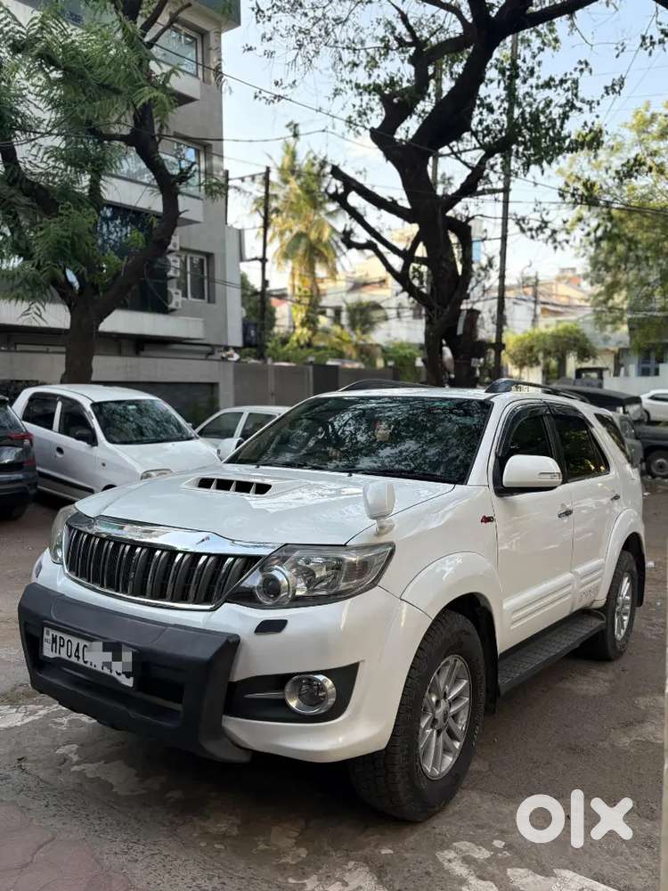 Toyota Fortuner 2014