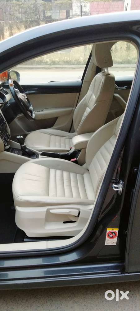 Skoda Octavia 2013-2017 Elegance 1.8 Tsi At, 2015, Petrol