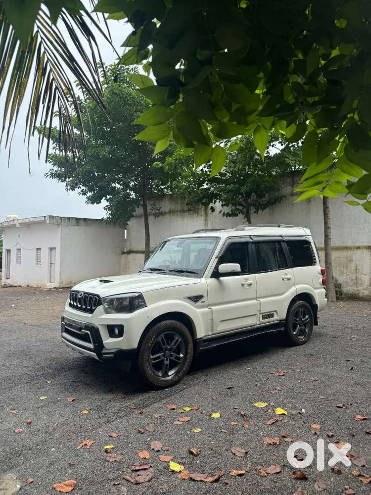 Mahindra Scorpio Classic 2018 Variant