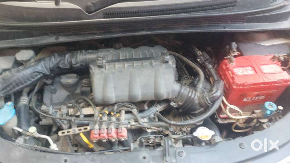 Hyundai I10 Sportz 2012
