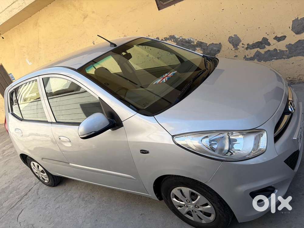 I10 Sportz Top Model