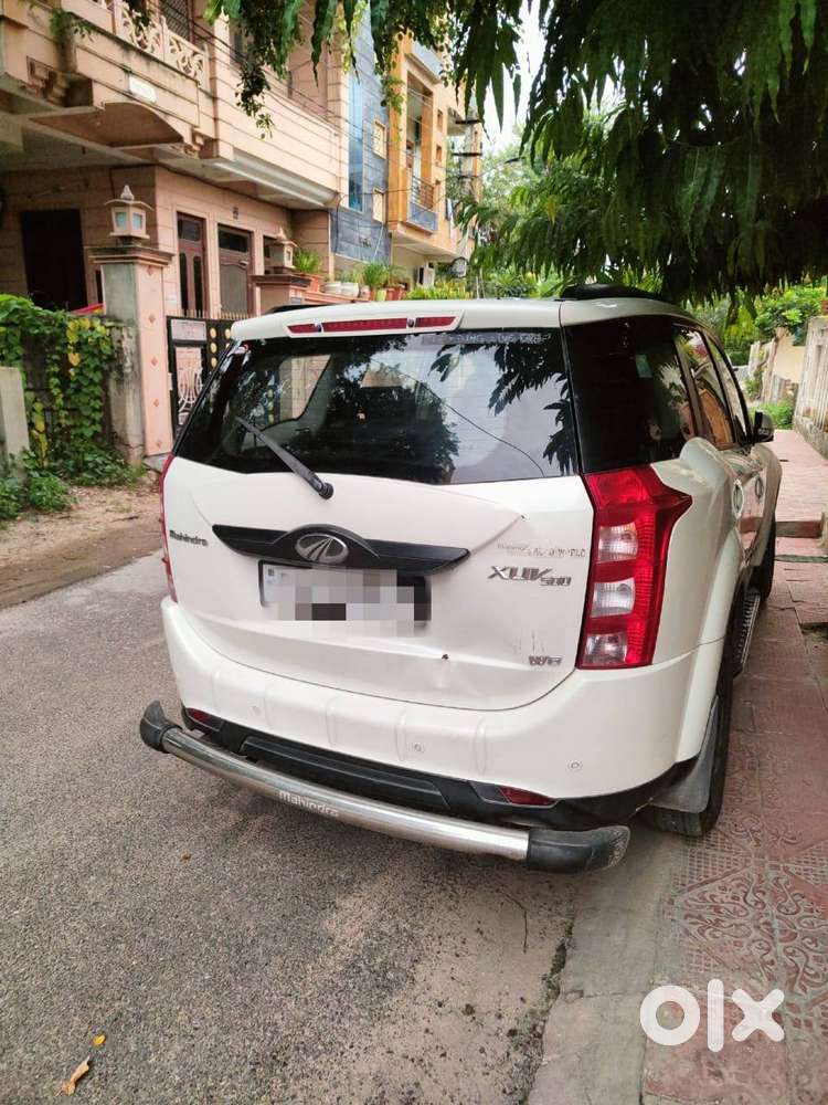 Mahindra Xuv500 W6 2015