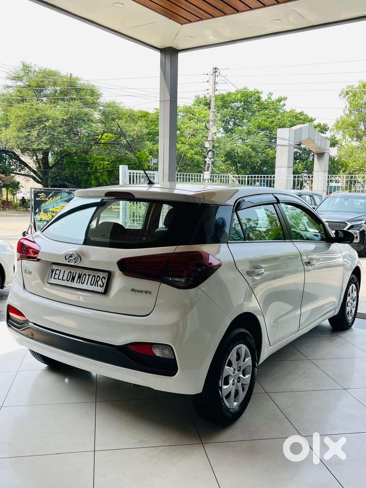Hyundai Elite I20 [ ] 1.4 Sportz Crdi, 2018, Diesel