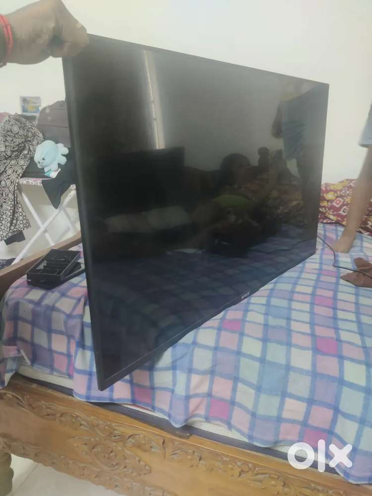 Sony Bravia 43 inches
