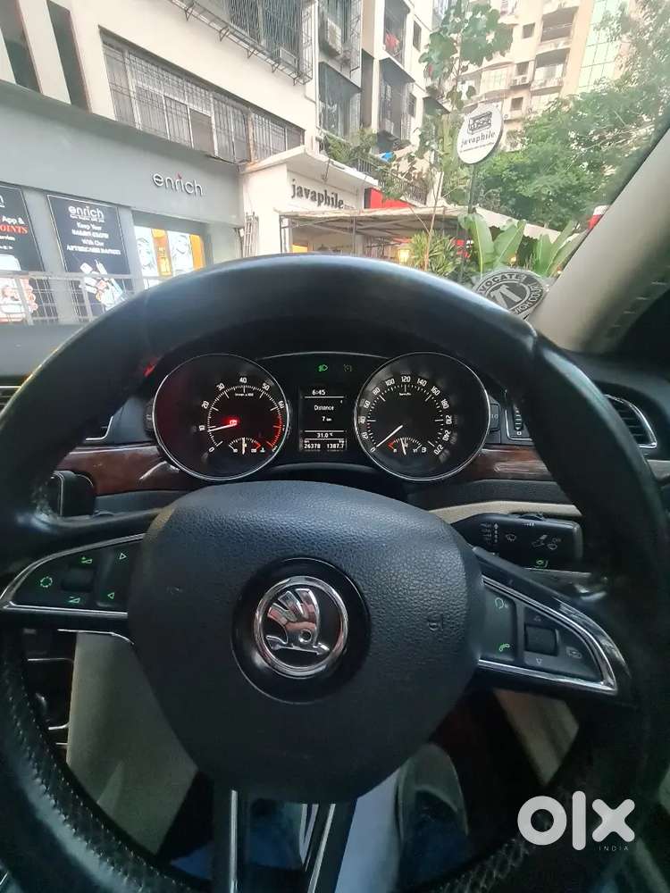 Skoda Superb A Luxury Sedan 26370 Km Super Tight Condition.