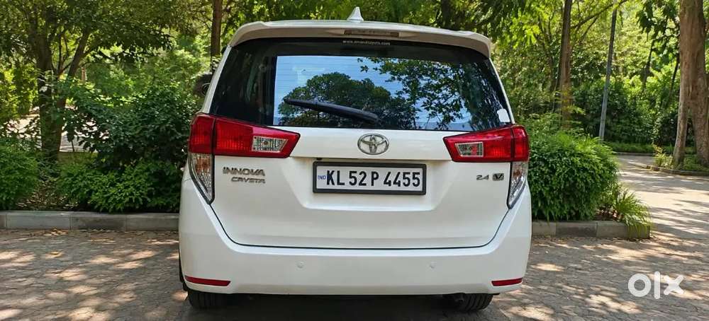 Toyota Innova Crysta 2.4 2019