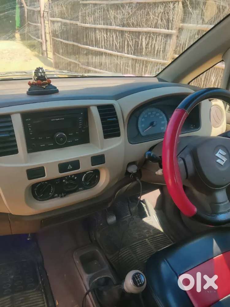 अच्छी कंडीशन है और पेट्रोल इंजन है