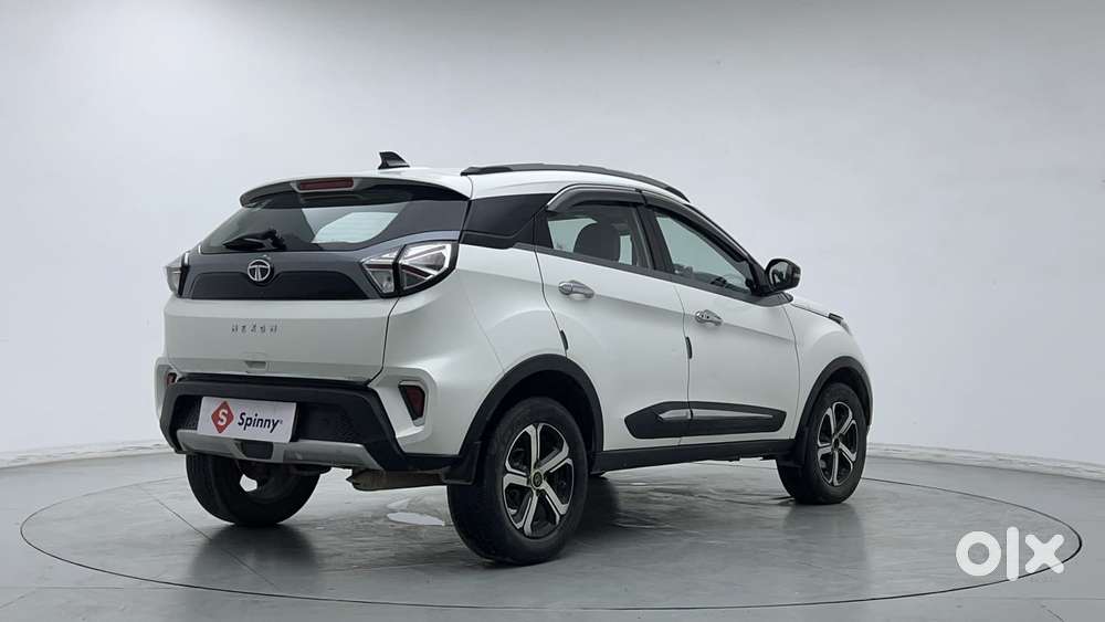 Tata Nexon Xz Plus (hs), 2022, Petrol
