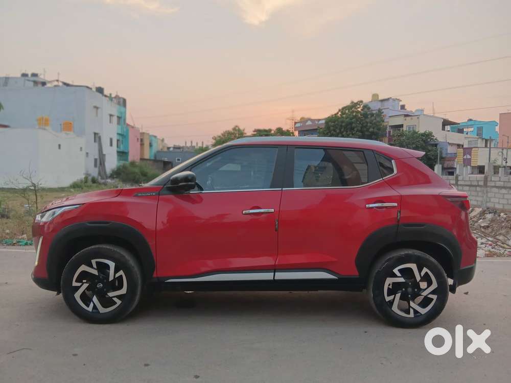 Nissan Magnite 1.0 Xv Premium, 2022, Petrol