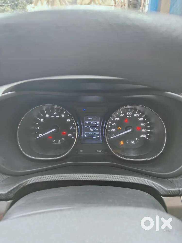 Tata Nexon White 1.5 Revotorq Xza Plus Top End Model