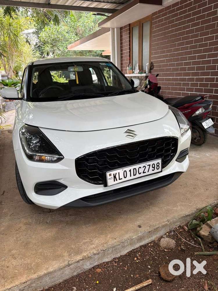 Maruti Suzuki New-gen Swift 2024 Petrol Well Maintained