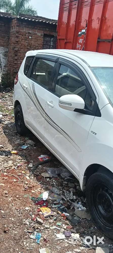 Maruti Suzuki Ertiga 2017 Petrol Well Maintained