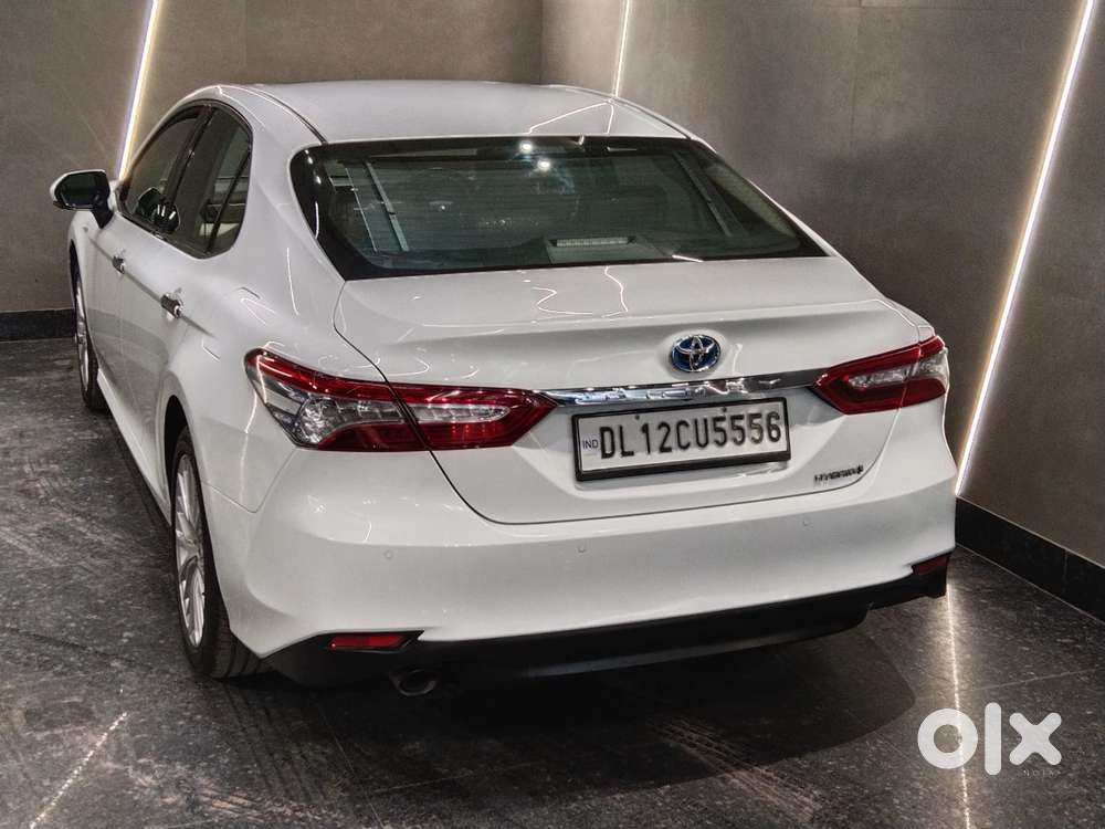 Toyota Camry Hybrid, 2021, Petrol