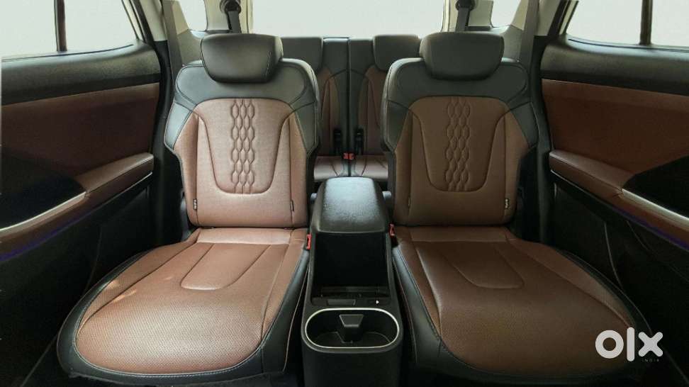 Hyundai Alcazar 2.0 Signature (o) Petrol At 6 Str, 2022, Petrol