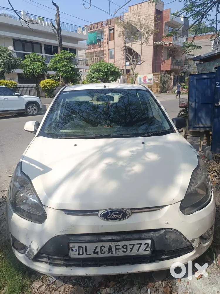 Ford Figo 2012 Cng & Hybrids 125000 Km Driven