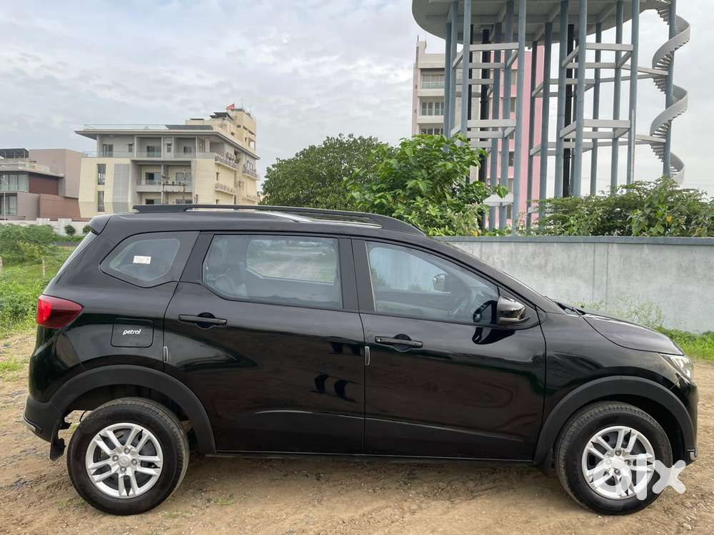 Renault Triber Rxt, 2024, Petrol