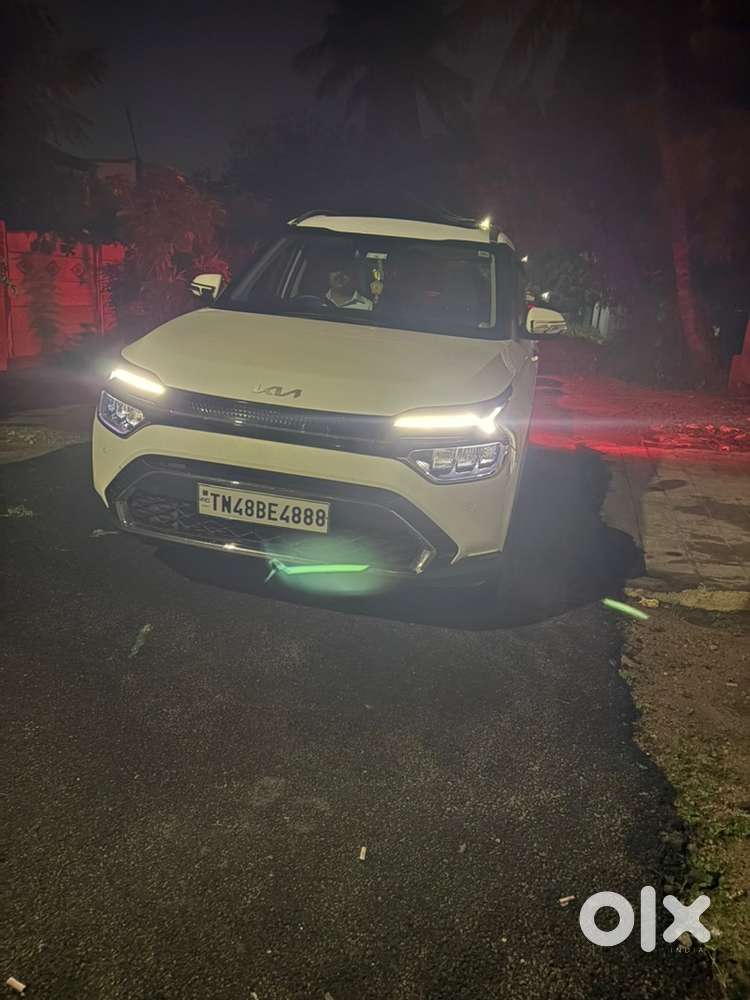 Kia Carens 2023 Petrol 34000 Km Driven