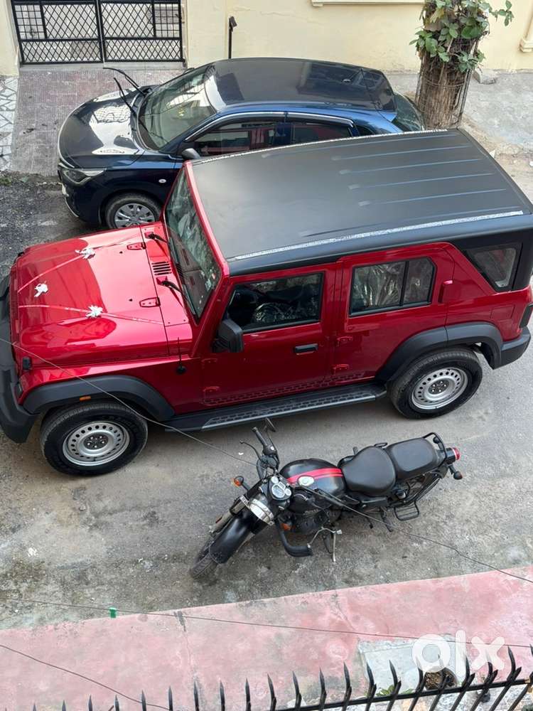 Mahindra Thar Roxx 2026 Year Red Xchange With Blue