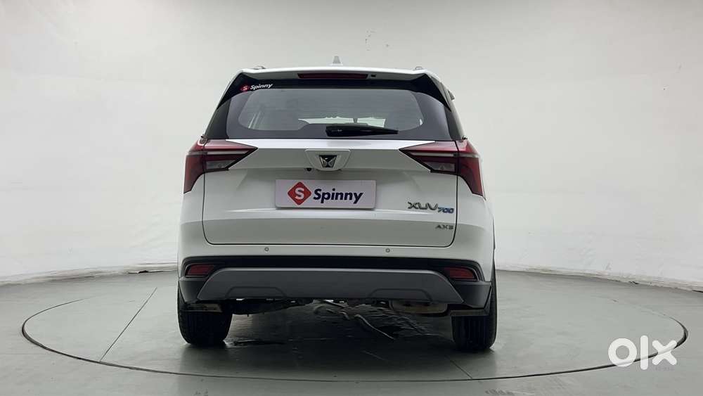 Mahindra Xuv700 2.0 Ax 3 Petrol Mt 5 Str, 2022, Petrol