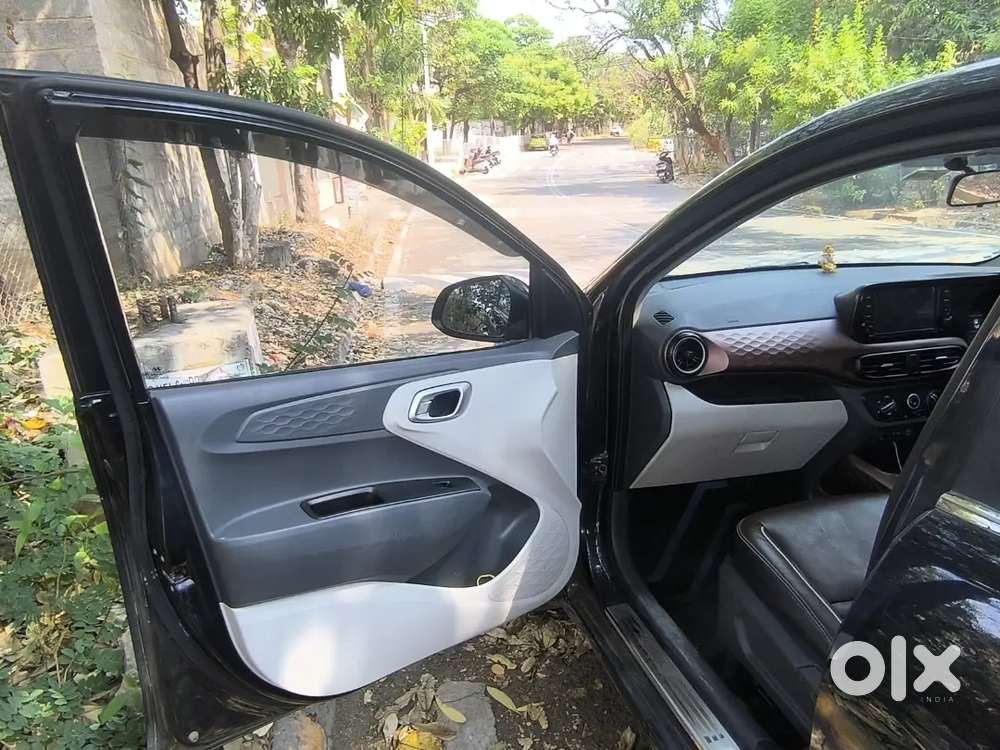 Hyundai Aura 2023 Cng & Hybrids Well Maintained