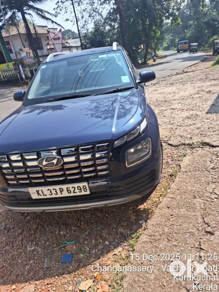 Well Maintained Well Serviced Car 2022 Model Hyundai Venue Car