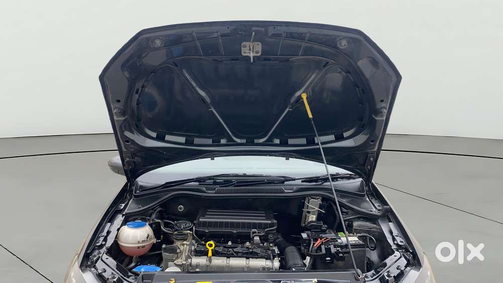 Volkswagen Vento 2013-2015 1.6 Highline, 2016, Petrol