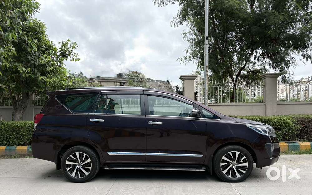 Toyota Innova Crysta 2.8 Zx Automatic 7 Str, 2022, Diesel