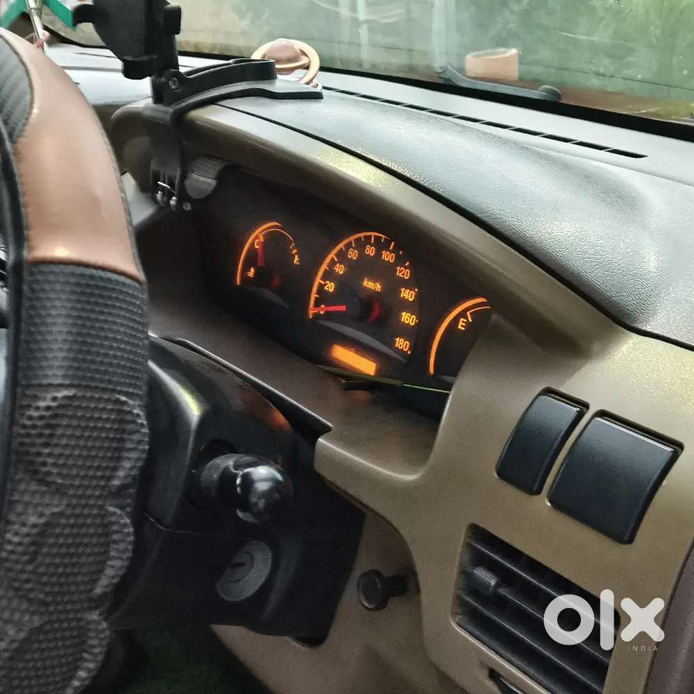 गाडी कडक गाडी में कोई काम नही सस्पेन्शन नवी है बॅटरी नवी है