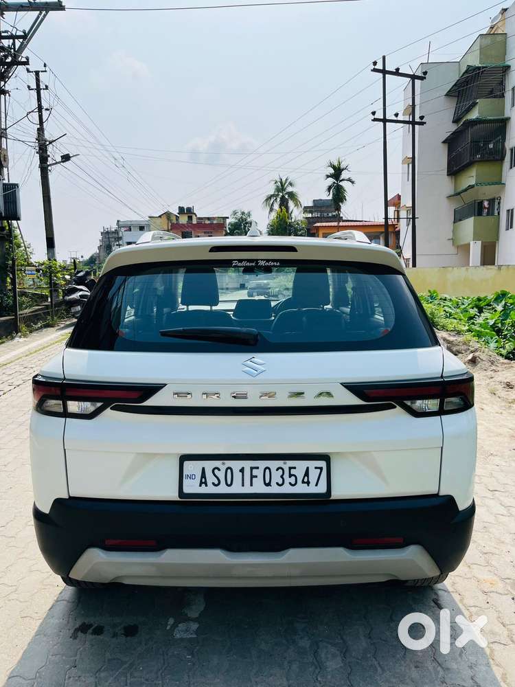 Maruti Suzuki Brezza 1.5 Zxi Smart Hybrid, 2023, Petrol