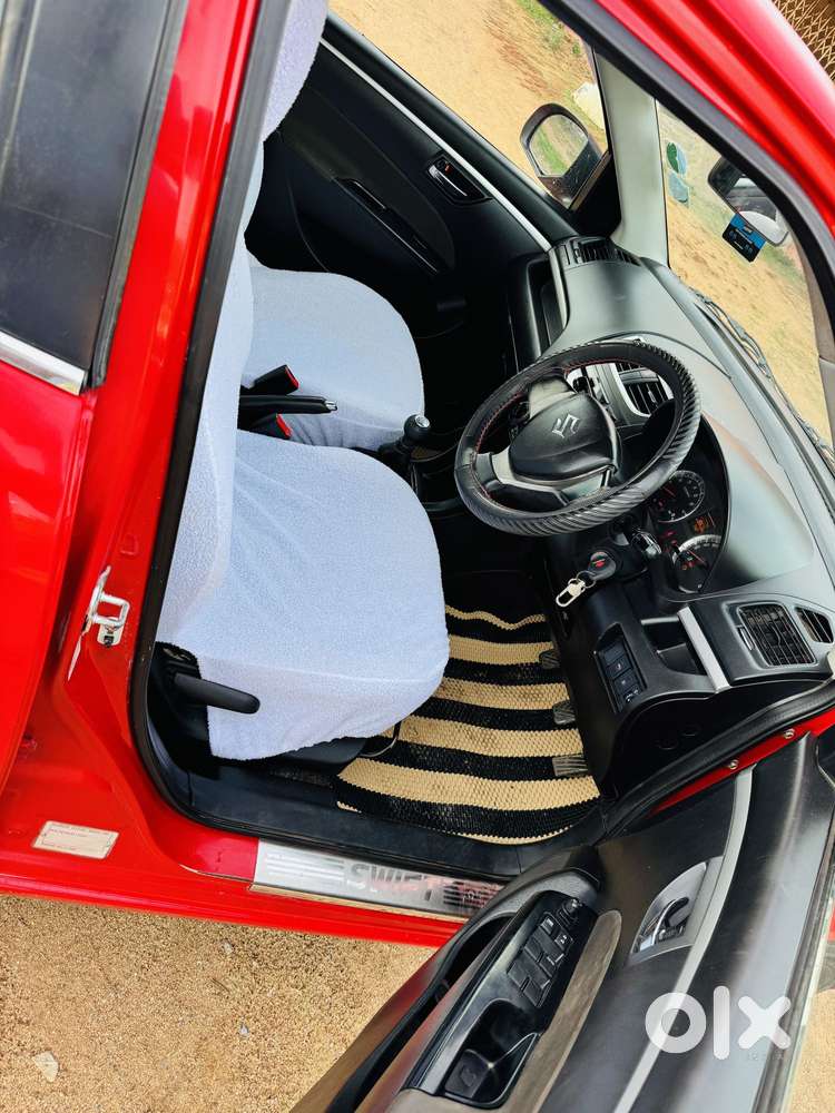 Maruti Suzuki Swift Vxi Abs Bsiv, 2015, Petrol