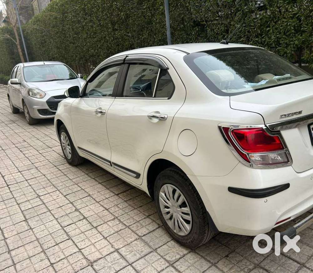 Maruti Suzuki Swift Dzire Vxi(o) Mt, 2022, Petrol