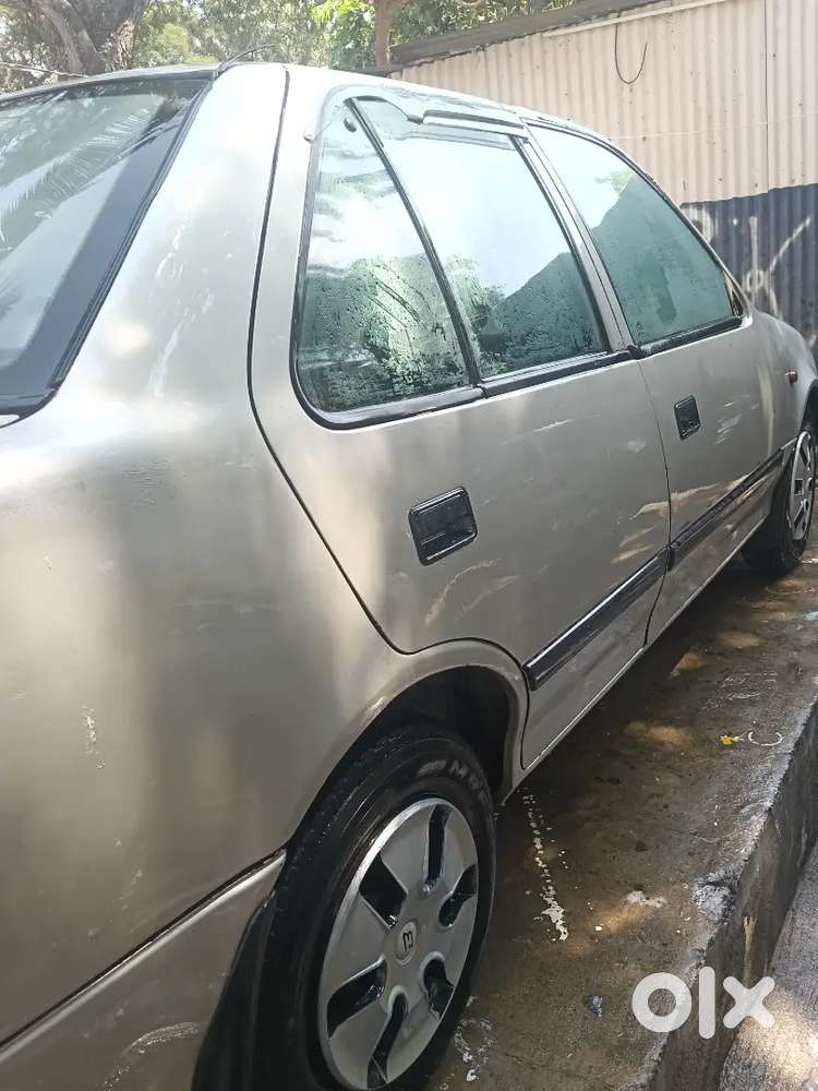 Maruti Suzuki Esteem Petrol Manual 2003