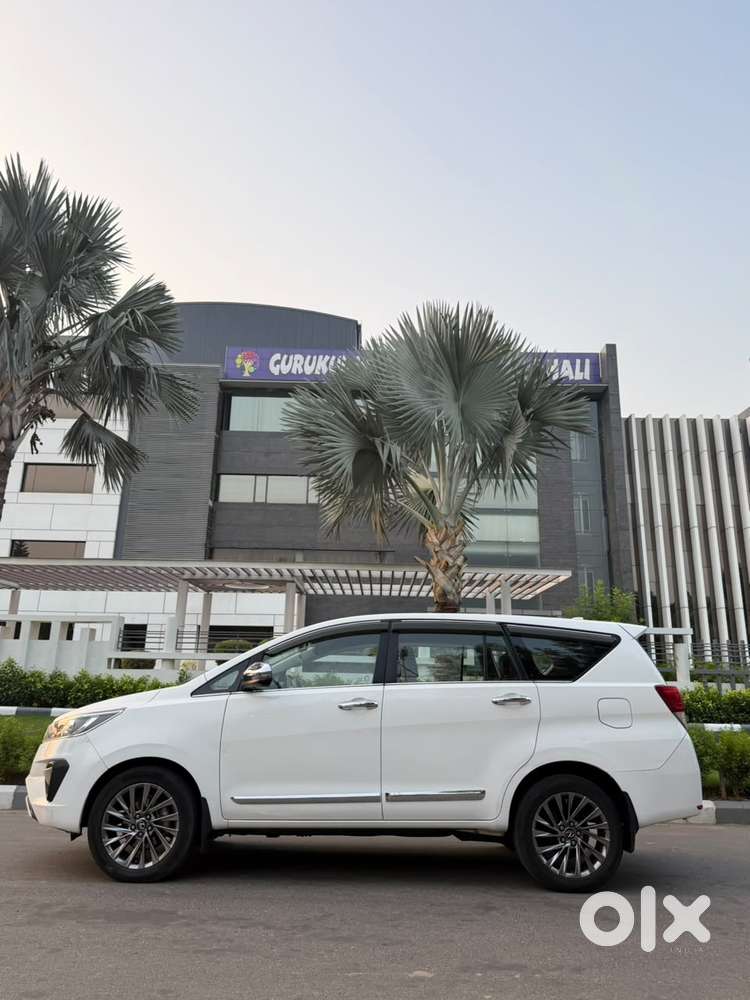 Toyota Innova Crysta 2.4 Gx Limited Edition 7 Str, 2020, Diesel