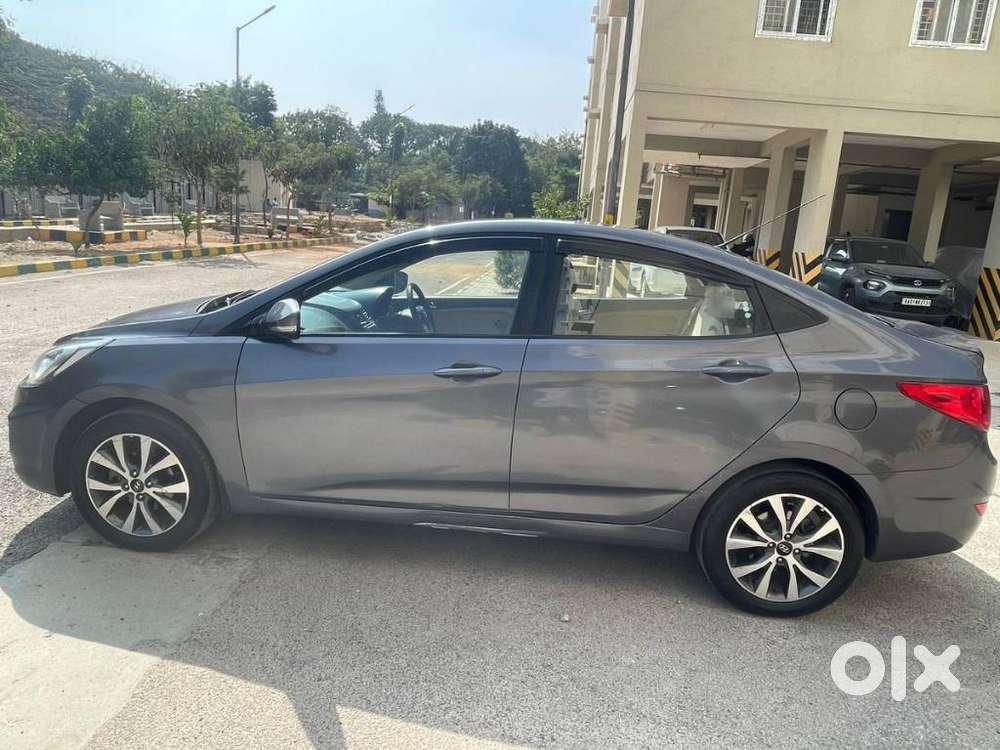 Hyundai Verna Fluidic 1.6 Vtvt Sx, 2014, Petrol