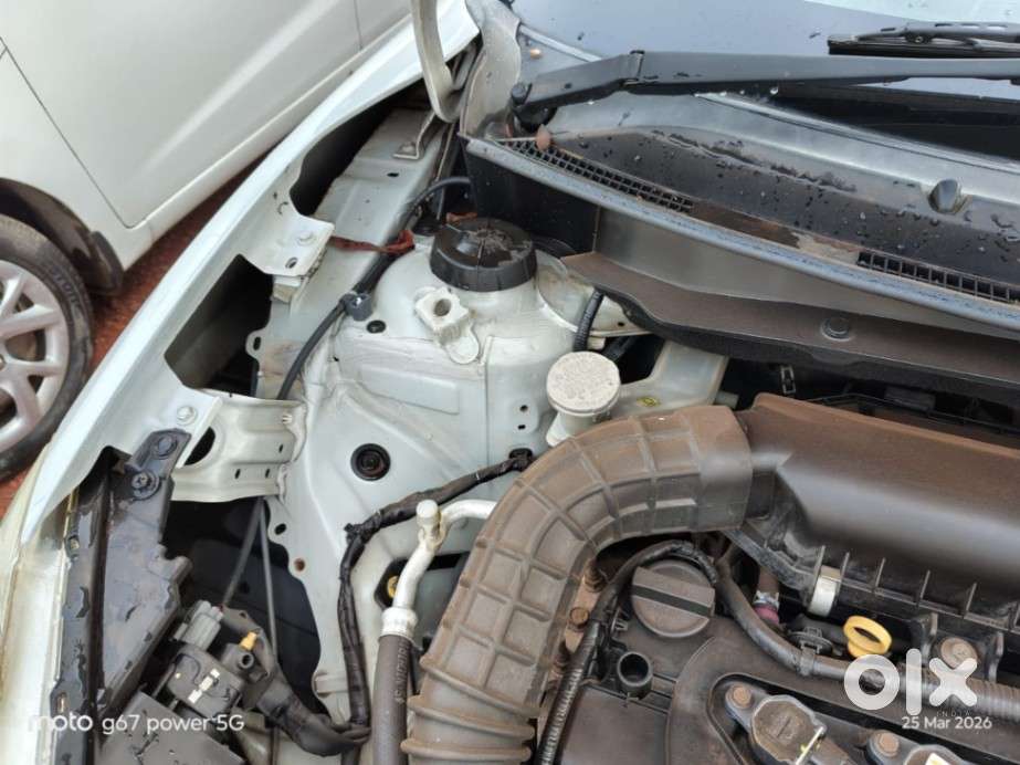 Maruti Suzuki Swift Dzire 1.2 Vxi Bsiv, 2017, Petrol