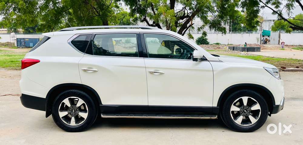Mahindra Alturas G4 4wd At, 2020, Diesel