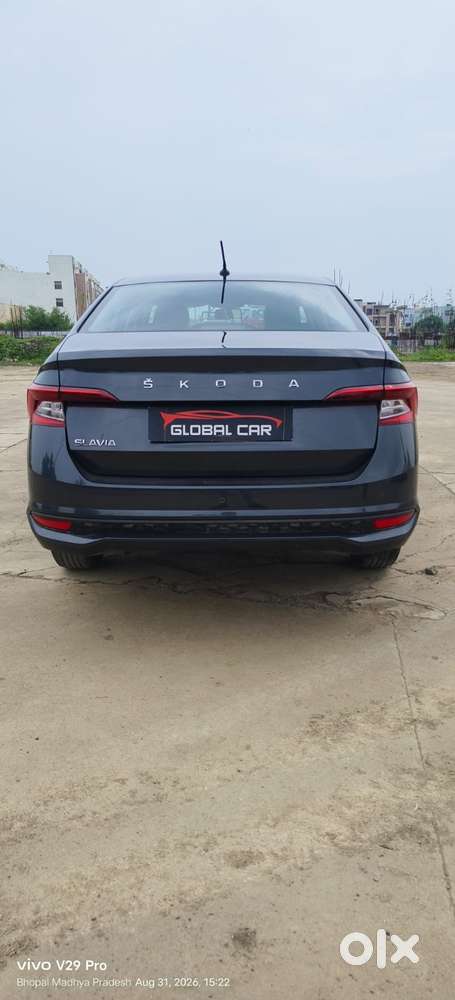 Skoda Slavia, 2023, Petrol