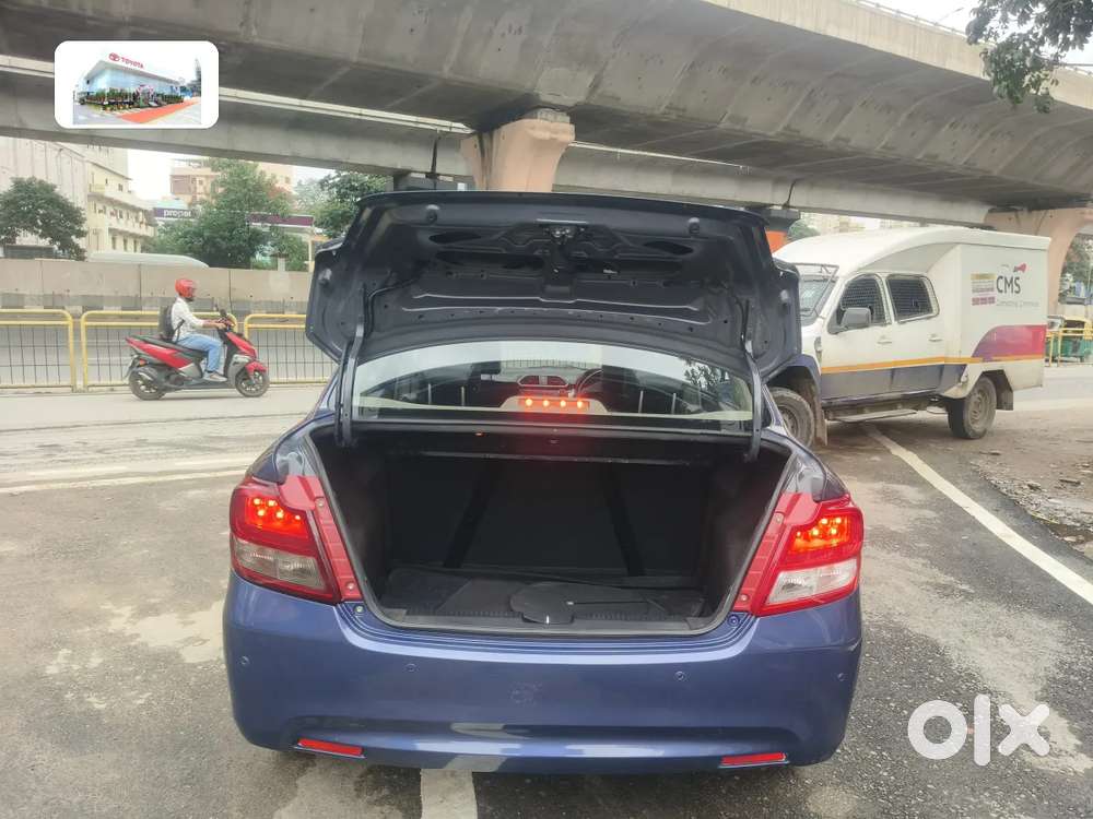 Maruti Suzuki Swift Dzire Amt Vxi, 2017, Petrol