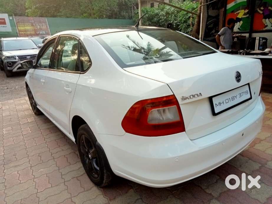 Skoda Rapid 1.5 Tdi At Ambition Plus, 2015, Diesel