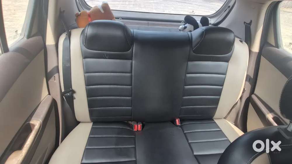 Hyundai I20 Car Top Variant Petrol Well Maintained For Sale