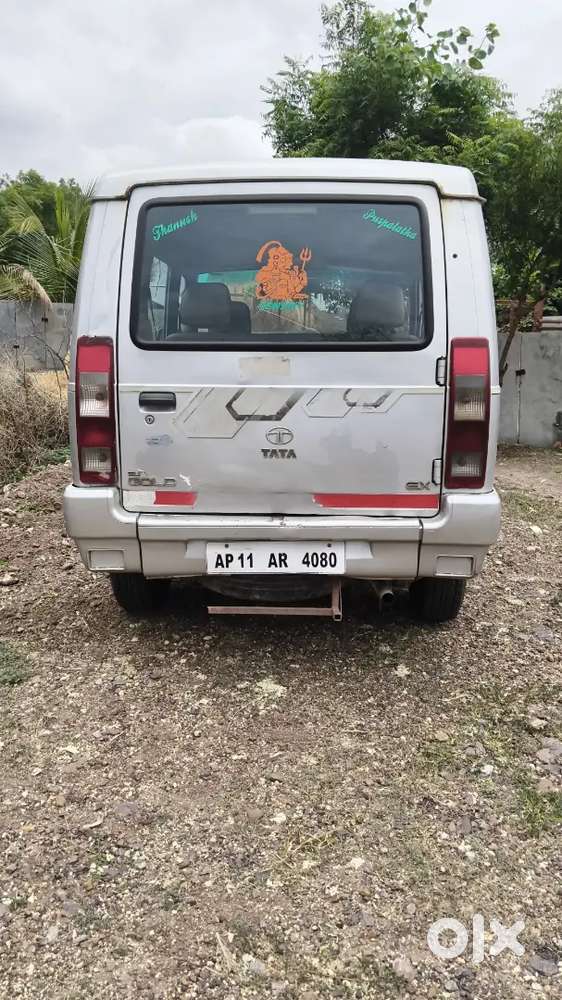 Tata Sumo Gold 2013