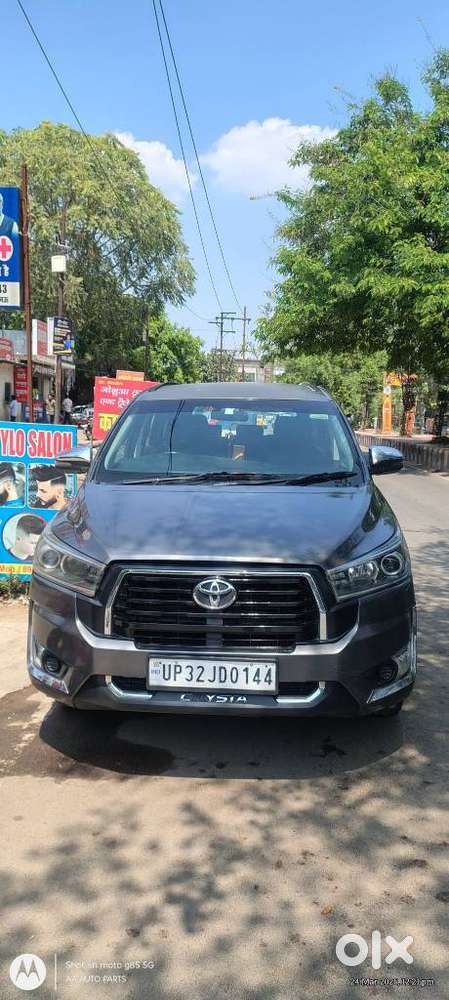Toyota Innova Crysta G 7 Str, 2017