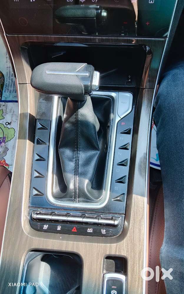 Mg Hector Plus Sharp Pro 1.5 Turbo Petrol Cvt 7 Str, 2023, Petrol