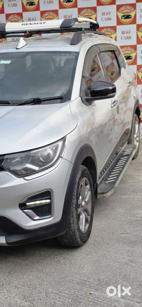 Renault Triber Rxz, 2022, Petrol