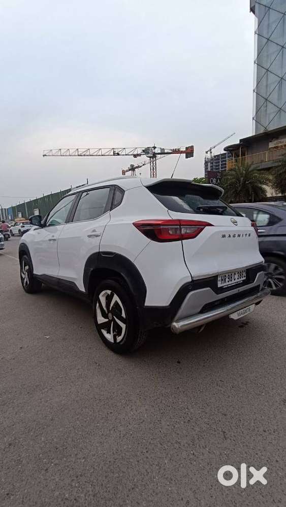 Nissan Magnite 1.0 Xv Executive, 2021, Petrol