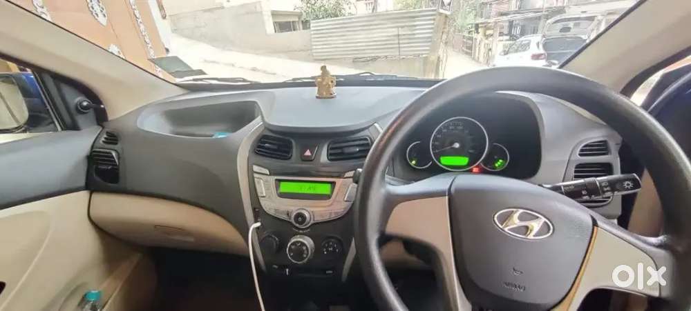 Hyundai Eon 0.8 Sportz 2015