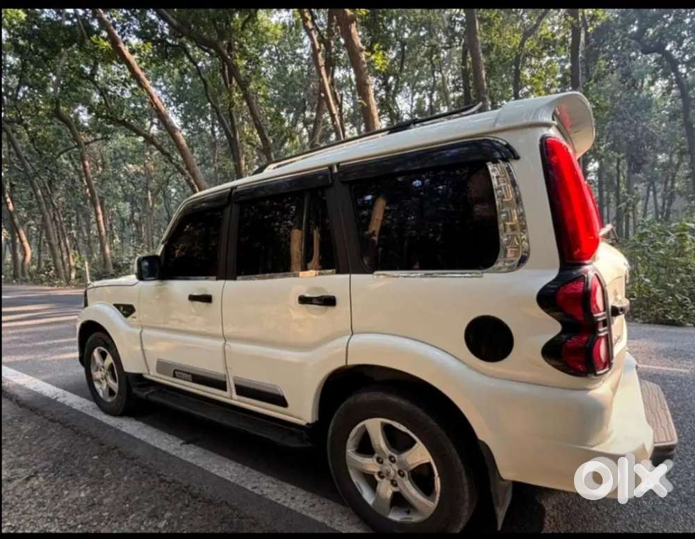 Mahindra Scorpio Classic 2015