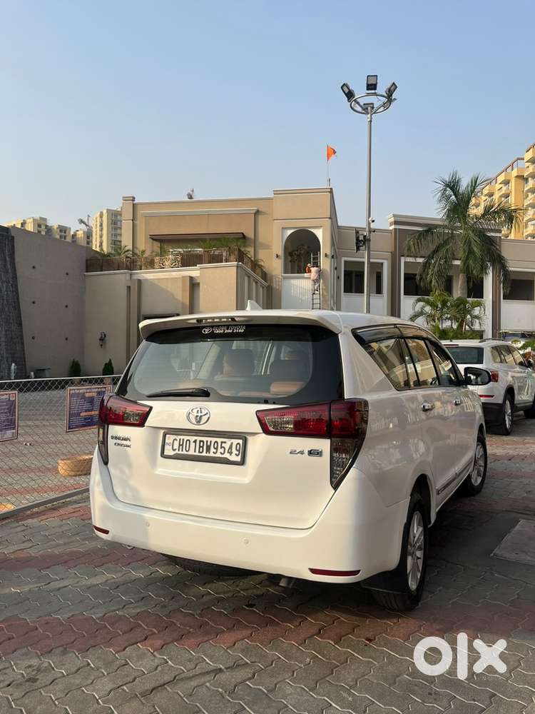 Toyota Innova Crysta 2019