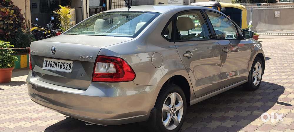 Skoda Rapid 1.6 Mpi At Ambition Plus, 2014, Petrol