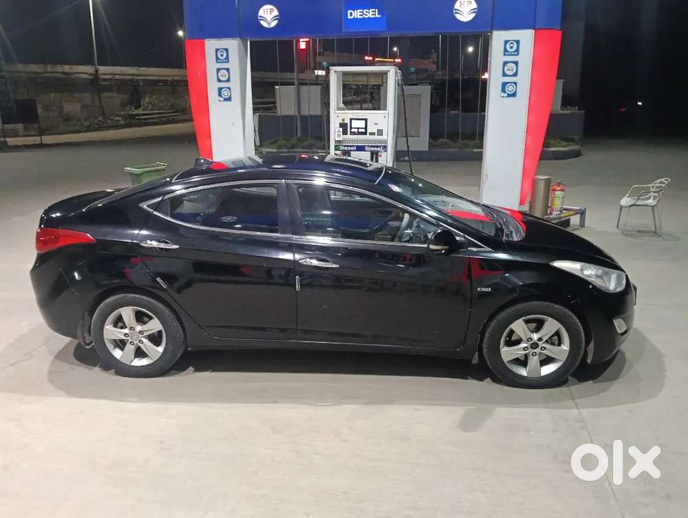 Hyundai New Elantra Diesel 2012